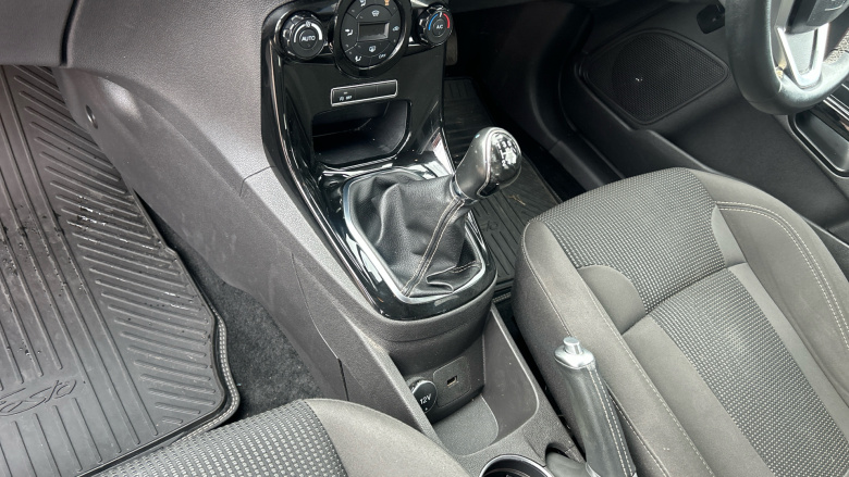 Ford Fiesta 1.0 EcoBoost Titanium 5dr Petrol Hatchback